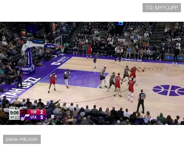 巴恩斯挡拆制造错位，较上季助攻与篮下终结提升