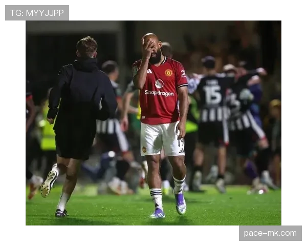 曼联中场拦截失效，攻防转换失控问题加剧，稳定性面临考验